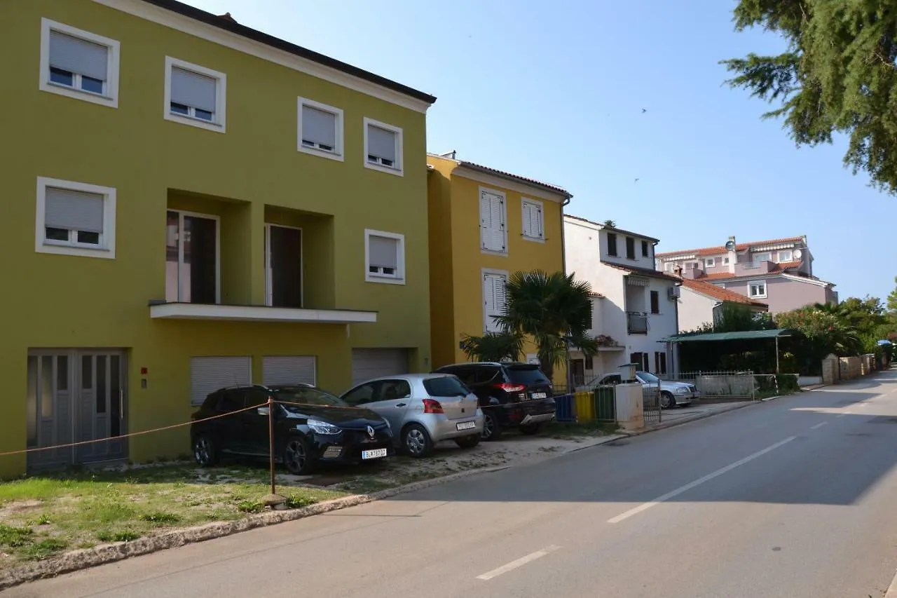 Πανσιόν Salteria Ξενοδοχείο Ρόβινι
